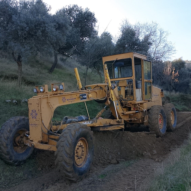 Aydın Büyükşehir il genelinde çalışmalarını sürdürüyor
