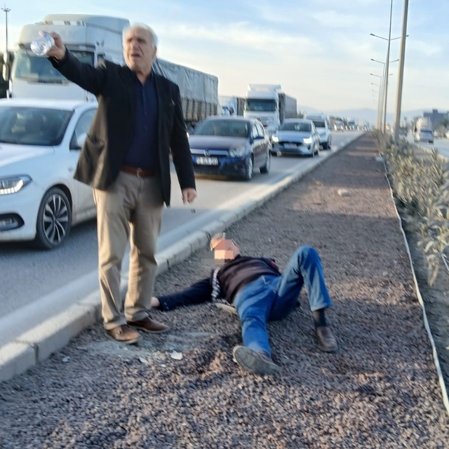 Hurdaya dönen araçtan yaralı kurtuldu