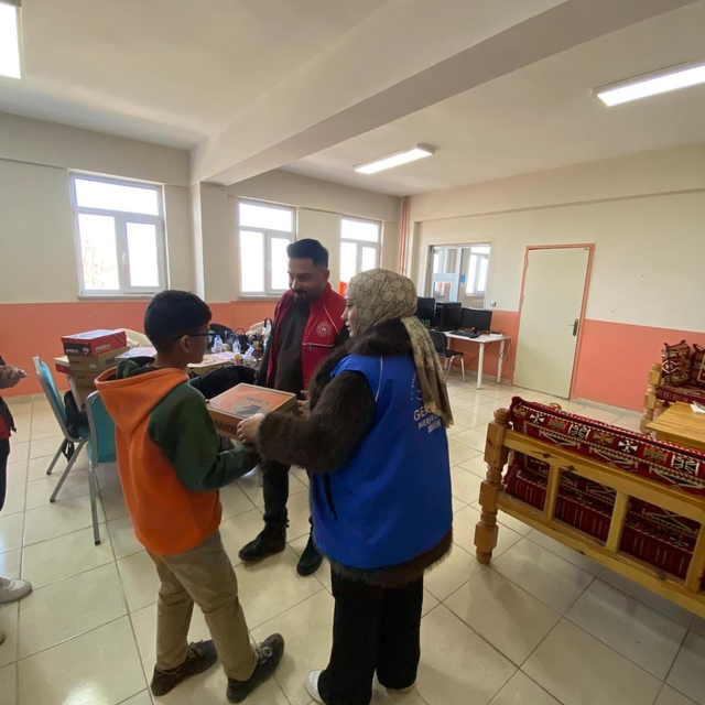 Patnos'ta öğrencilerine anlamlı destek