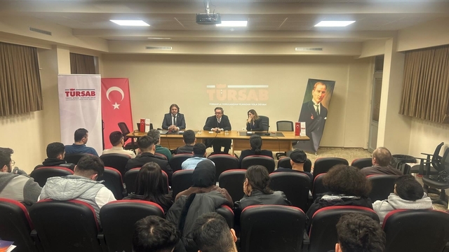 KBÜ'de turizm taşımacılığının geleceği masaya yatırıldı