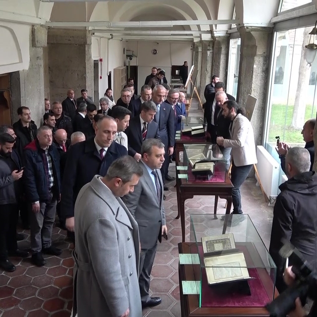 "Amasya'dan İstanbul'a Şeyh Hamdullah Yazma Eser Sergisi" açıldı