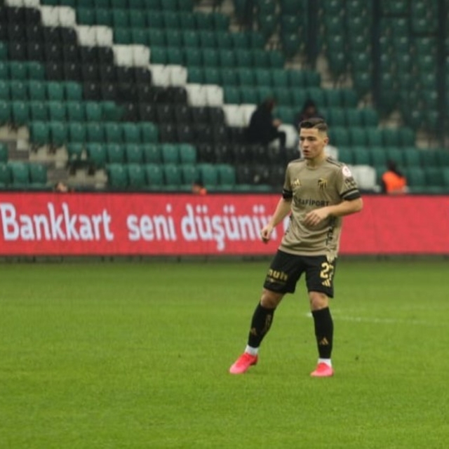 Mustafa Ege Bilim: "Hocamızın verdiği her süreyi iyi değerlendirmek istiyor...