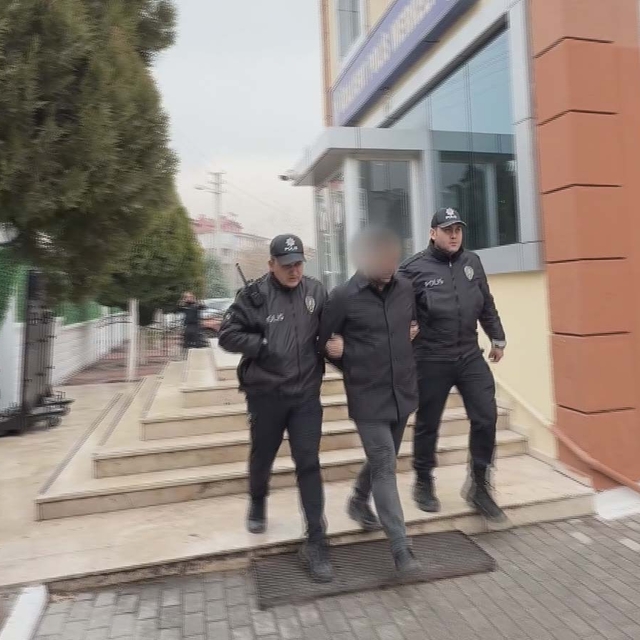 Alkollü sürücü, kaçarken 2 polisi yaraladı: Tutuklandı