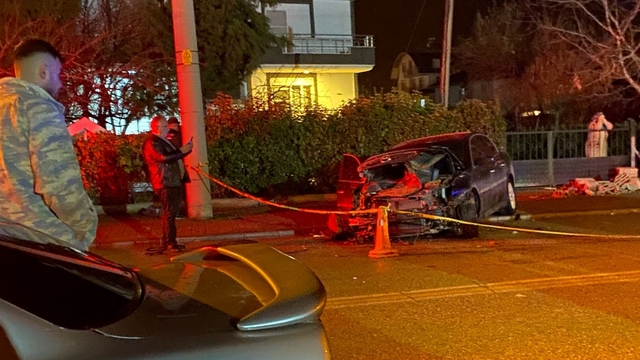 Denizli'de otomobille çarpışan elektrikli bisikletin sürücüsü öldü