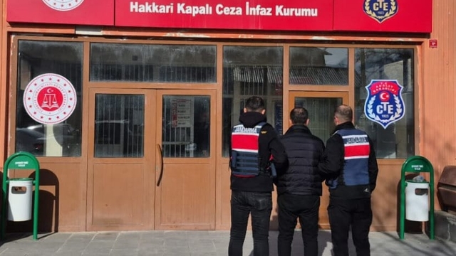 Hakkari'de kesinleşmiş 9 yıl 4 ay 15 gün hapis cezası bulunan hükümlü yakalandı