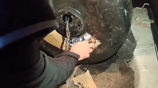 Hatay'da kaçakçılık operasyonu: Otomobilin her yerinden telefon ve elektronik sigara fışkırdı