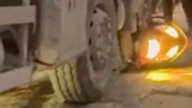 Hatay'da mikserin altında kalan motosiklet sürücüsü hayatını kaybetti