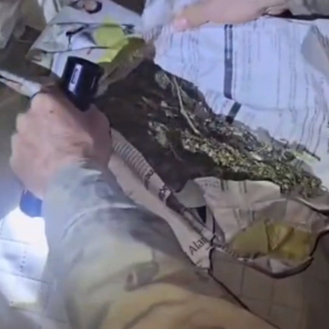 Evdeki eşyaların içinden uyuşturucu çıktı