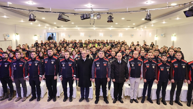 Karaburun'dan "Okul Polisi" zirvesi