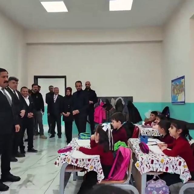 Hatay'da yapımı tamamlanan 220'inci eğitim yuvasının açılışı gerçekleştiril...