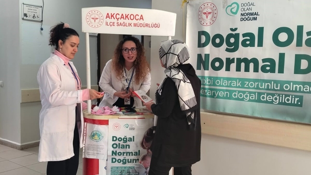 Akçakoca'da normal doğumun önemi anlatılıyor