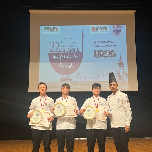 Menteşe'nin genç şeflerinden madalya yağmuru