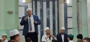 Şuhut'ta 'Camiler Çiçek Açtı'