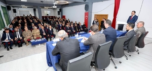 Güroymak'ta "İlçe Koordinasyon, İstişare ve Muhtarlar Toplantısı" düzenlend...