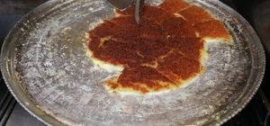 Turistlerden Lübnan künefesine yoğun ilgi