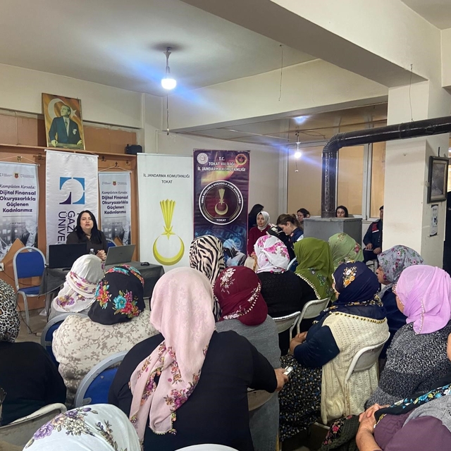 TOGÜ'den kırsaldaki kadınlara dijital finansal okuryazarlık eğitimi