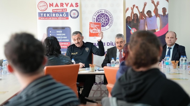 Tekirdağ Emniyet Müdürü Turanlı üniversite öğrencileriyle bir araya geldi