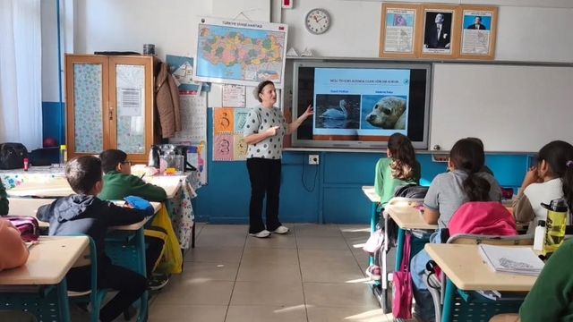 Aydın'da öğrenciler yaban hayatı ve doğayı yakından tanıyor