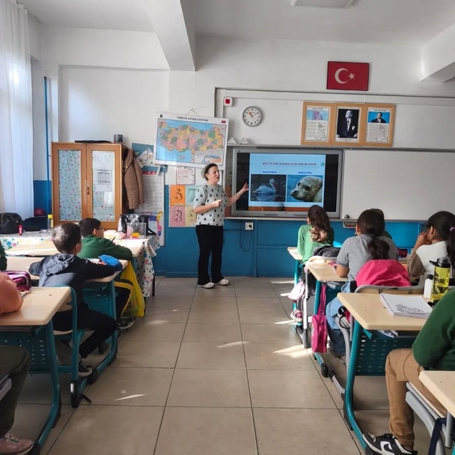 Aydın'da öğrenciler yaban hayatı ve doğayı yakından tanıyor