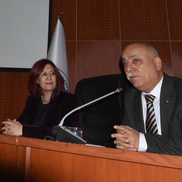 Prof. Dr. Kök, 37 yıllık meslek hayatı deneyimlerini öğrencileriyle paylaşt...