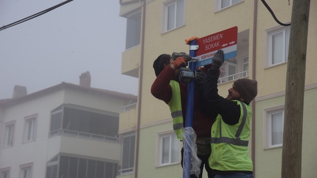 Bilecik'te cadde ve sokak tabelaları yenileniyor