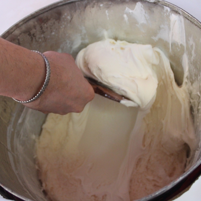 Coğrafi işaretli Görele Dondurması kış mevsiminde de ilgi görüyor