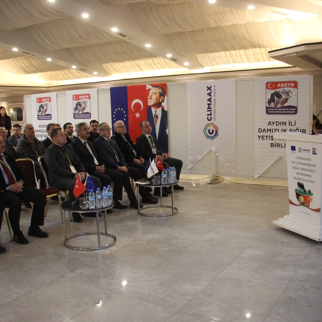 Aydın'da süt çiftlikleri için iklim dayanıklılığı masaya yatırıldı