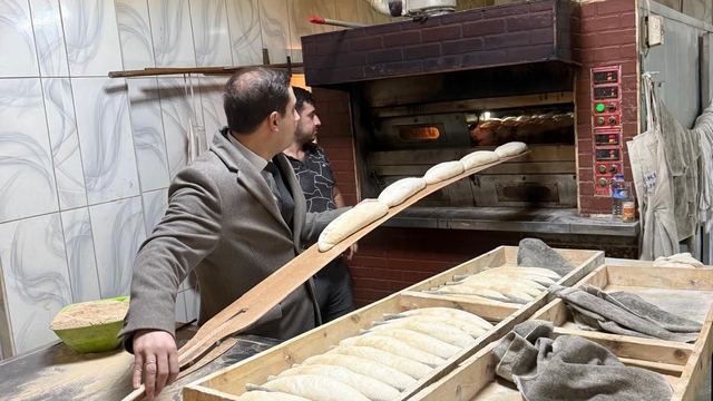 Kaymakam Başar fırında ekmek pişirip, çay ocağında kahve hazırladı