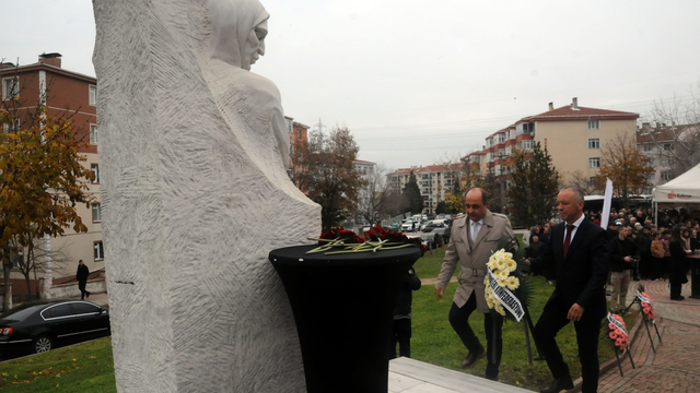 Bulgaristan Türklerinin direnişinin sembolü Türkan bebek, Edirne'de anıldı
