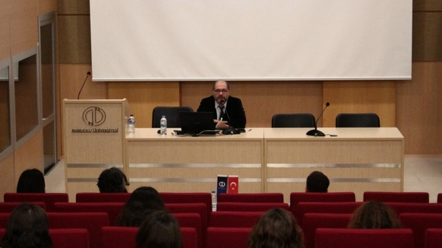 'Antik Çağ'da Seramik Kaplar Işığında Yemek Kültürü' semineri düzenlendi