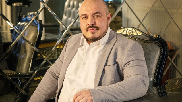 "Masum" görünen beğeniler tazminat ödetebilir
Karşı cinsin fotoğraflarını beğenmek boşanma sebebi sayıldı
"Evlilik birliği içerisinde 'masum' olarak görülen dijital davranışlar, hukuken ciddi sonuçlar doğurabilmektedir"