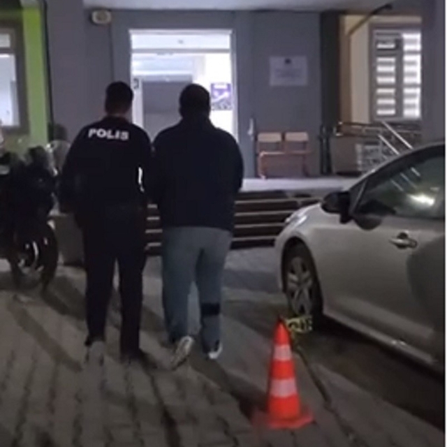 Defne'de bilişim sistemleri hırsızlığı şüphelisi tutuklandı