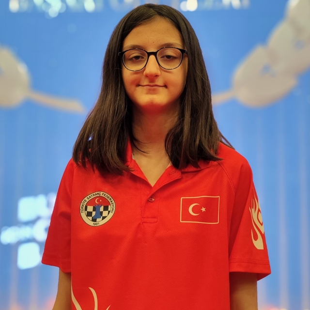 Bursa Büyükşehir Belediyesporlu Arya Aydoğan Dünya dördüncüsü