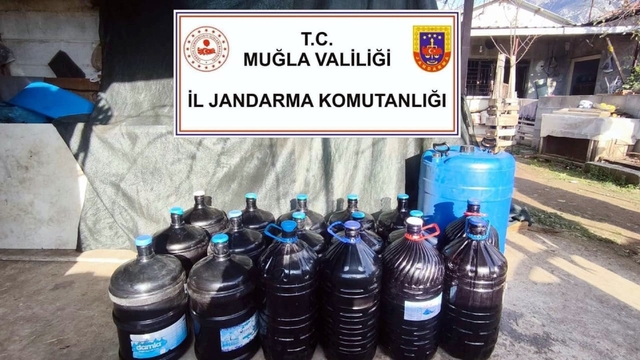 Muğla'da yenil yıl öncesi 1 ton 235 litre kaçak içki ele geçirildi