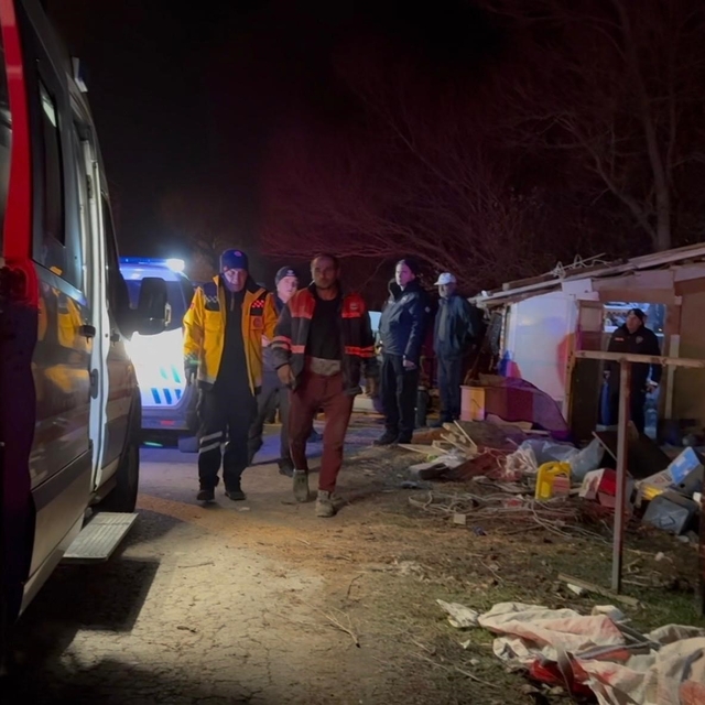 1 hafta önce tanıştığı arkadaşı tarafından silahla vuruldu: 1 yaralı
Yarala...