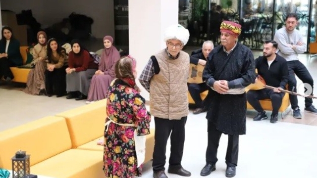 Erzincan'da Kuşaklararası Masal ve Tiyatro buluşması