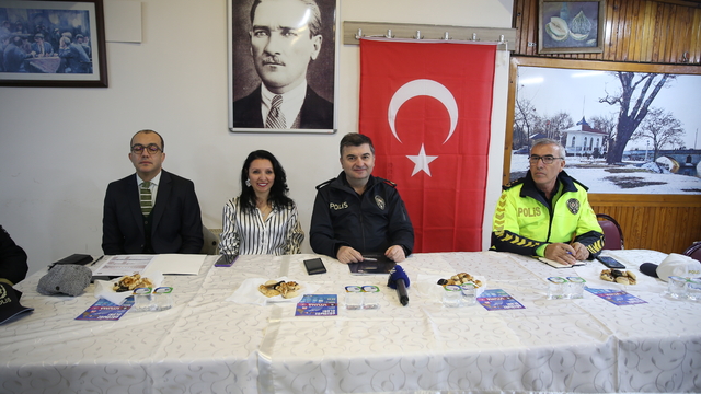 Edirne Emniyet Müdürü Ayhan, Kocasinan Mahallesi sakinleriyle buluştu