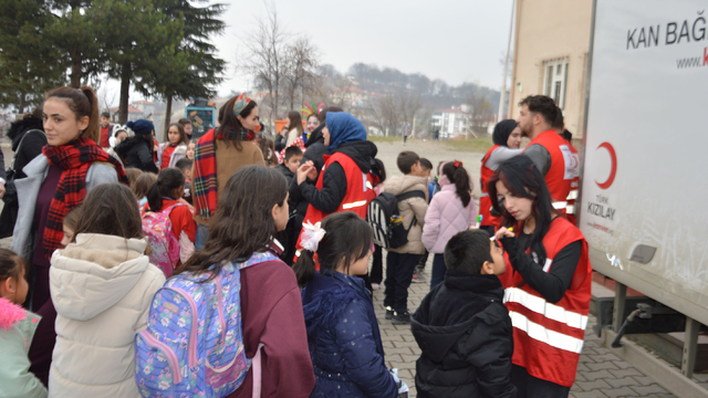 Havza'da velilerden 186 ünite kan bağışı