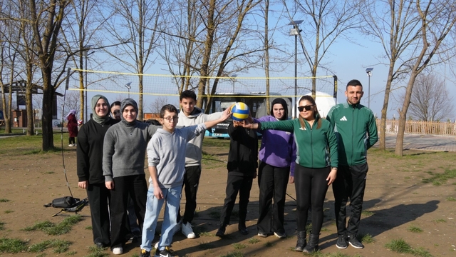 Düzceliler 7'den 70'e sporla buluştu
Yaz ve kış spor okullarına 5 binin üzerinde katılım oldu