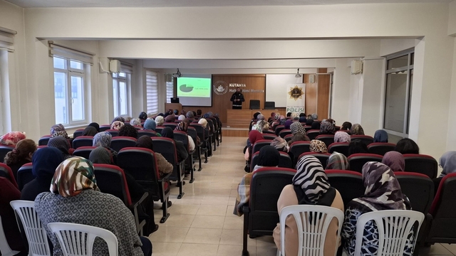 Kütahya Emniyetinden uyuşturucu ile mücadelede bilgilendirme çalışmaları