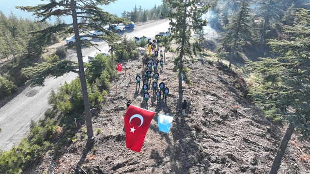 Feke'de bir ton tohum toprakla buluştu