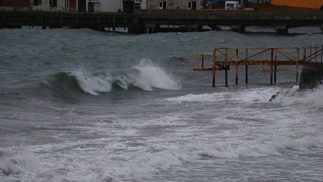 Tekirdağ'da poyraz deniz ulaşımını olumsuz etkiliyor
