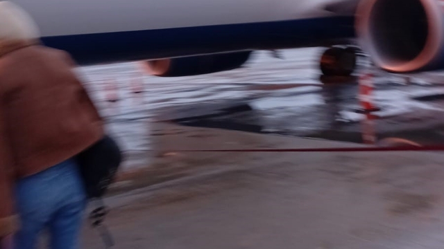 Samsun'da yolcu uçağı martı sürüsüne çarptı
SunExpress uçağı kalkıştan vazgeçti, aprona geri döndü