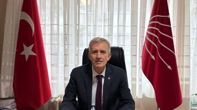 Altıeylül CHP'de rüşvet skandalı
CHP'nin Altıeylül İlçe Başkanı rüşvet iddiaları neticesinden görevden alındı