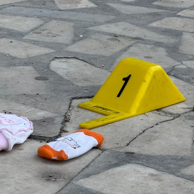 Diyarbakır'da sinir krizi geçiren anne 2 aylık bebeğini pencereden attı