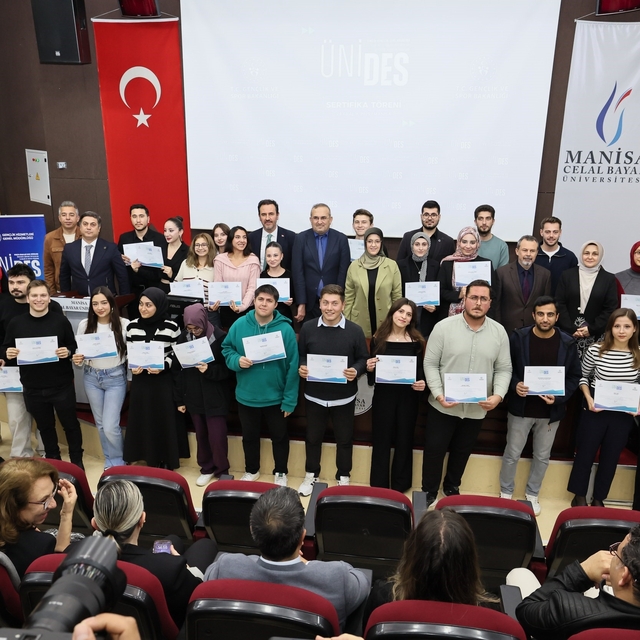 ÜNİDES gençliğin üretim gücüne güç katıyor