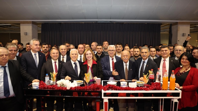 Büyükşehir ailesi yeni yılı birlikte kutladı