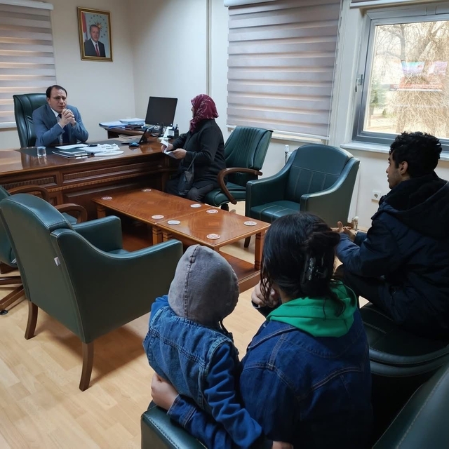 Bolvadin'de vatandaşlar sorunlarını kaymakama anlattı