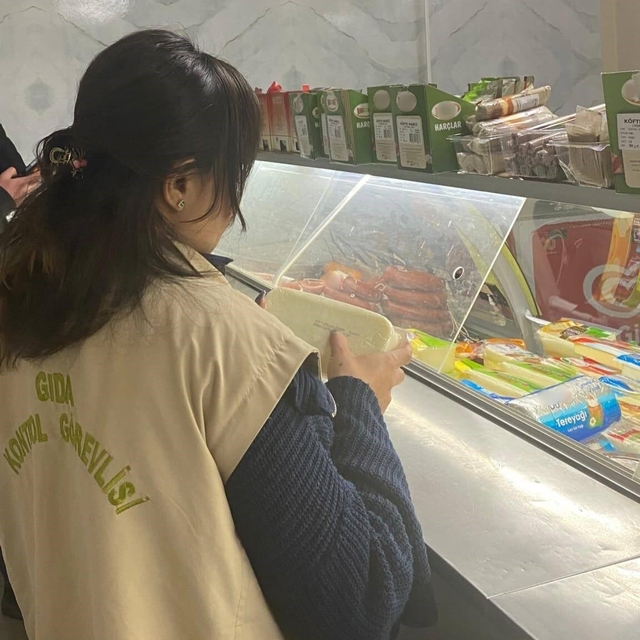 Yılbaşı öncesi gıda satan işletmelere yönelik denetim