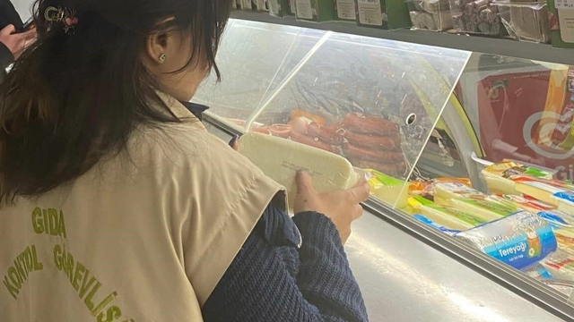 Yılbaşı öncesi gıda satan işletmelere yönelik denetim